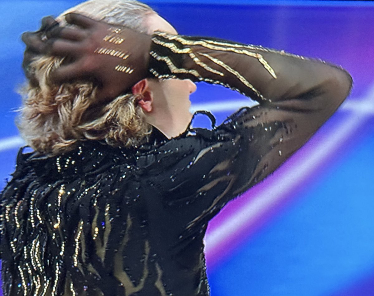 Devin Heroux tweet media