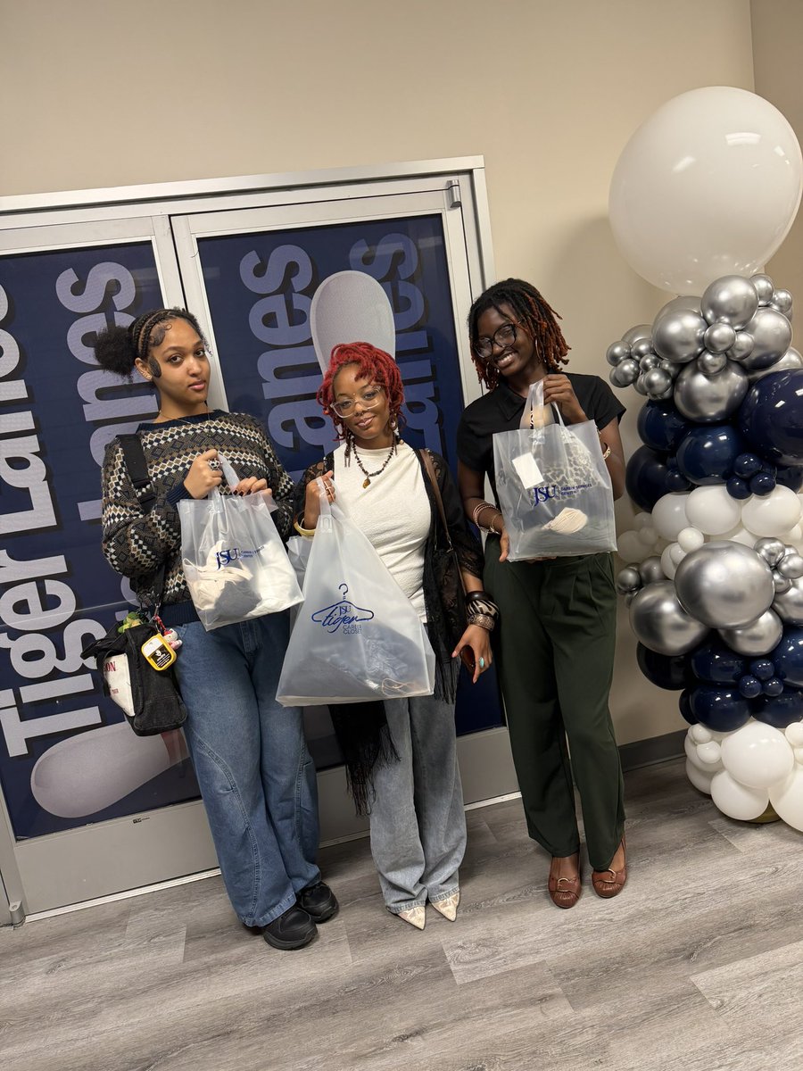 tigers2work's tweet photo. Thank you to everyone who attended the Tiger Career Closet Open House! 🐯👔✨
We loved seeing so many students stop by to explore professional attire, connect with our team, and take the next step toward career success. Your presence and enthusiasm made the event a huge success! https://t.co/4hMRpaF0z0