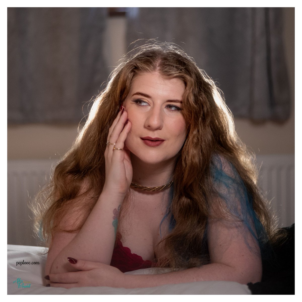 Psst! HOT new story by <a href="/SalenaKent/">Salena Kent</a> on our site: peplove.com/hypno-fantasy-…

Read it, dream about it, then wake early for V-Day and CALL - #YouDeservePEP!