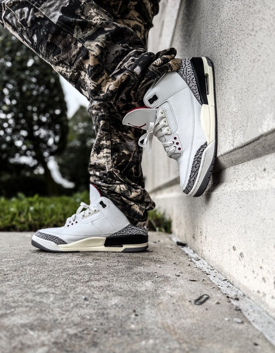 snkrfiend713's tweet image. So for the best pair I was thinking best all star related pair . Altho this isn’t my personal favorite all star shoe it is an iconic one @JerLisa_Nicole #BHMKOTD26 #yoursneakersaredope #sneakerwars #sneaketaddicts @Jumpman23 @snkr_twitr @SneakerScouts @SneakerAdmirals