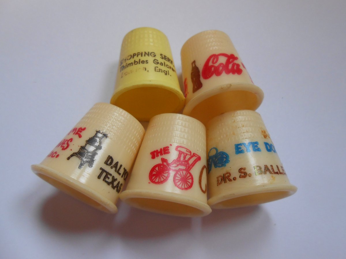 charingmarket's tweet photo. Tiny collectables, huge history. From early 1900s brass and steel thimbles to wartime Bakelite “housewife” kit pieces - plus a brilliant 5-cent Coca-Cola advertising example. 🧵✨
#Collecting #thimbles https://t.co/sOzbvWa5AM
