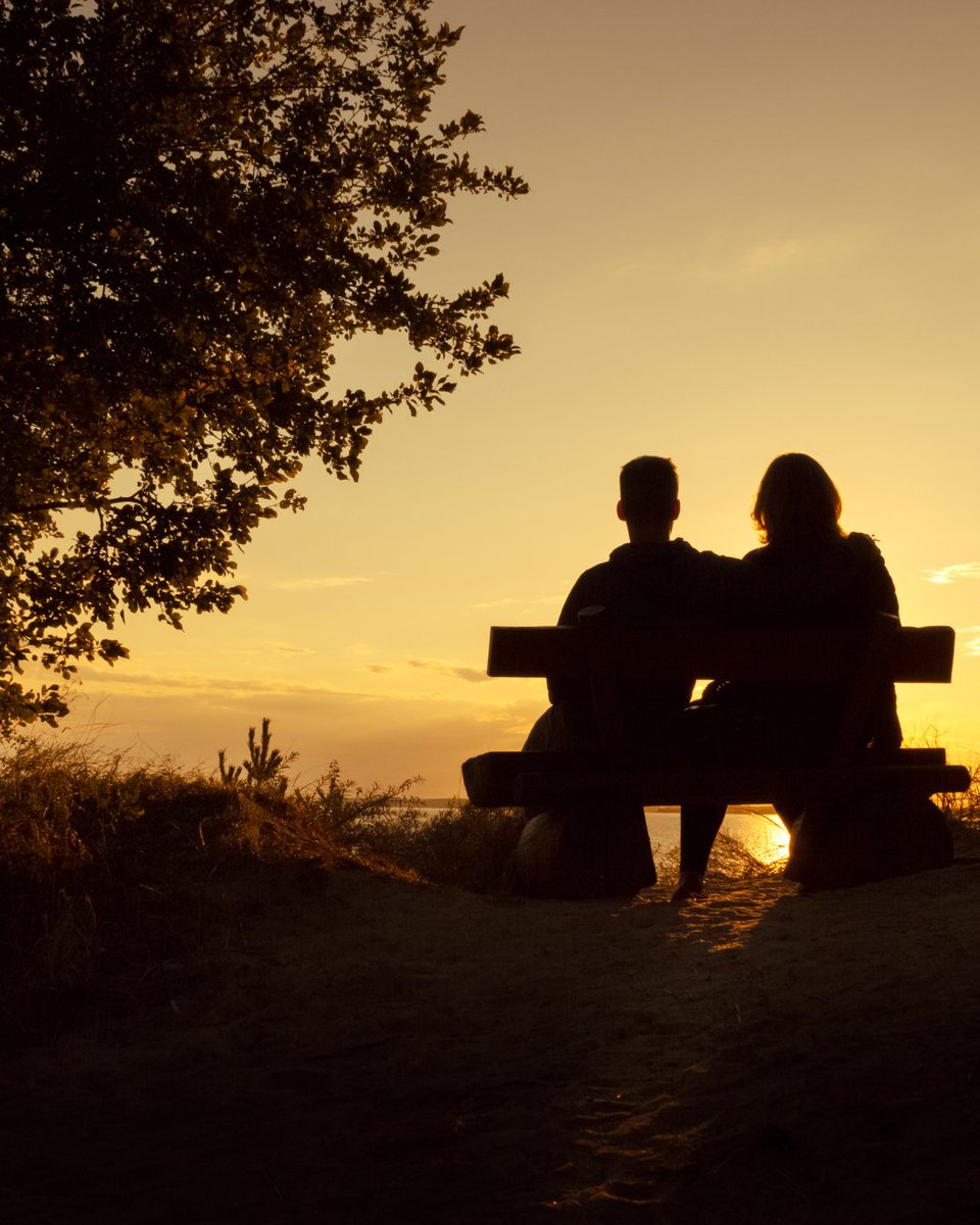 Money talks don’t have to be stressful — but avoiding them usually is.

A helpful read for couples navigating finances together:
keelfinancial.com/navigating-fin…
#CouplesAndMoney #FinancialPlanning