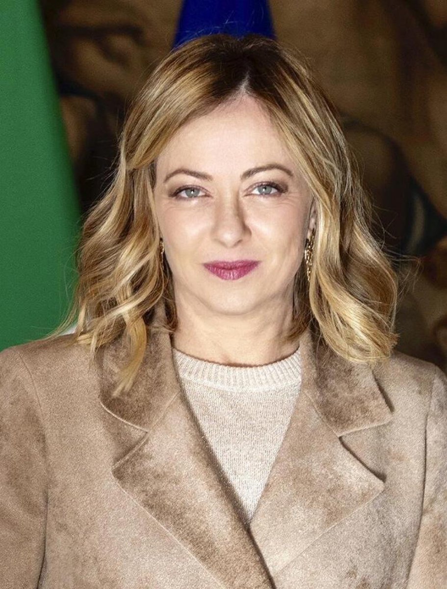 Giorgia Meloni: “El Islam es incompatible con los valores y derechos occidentales”.

¿Estás de acuerdo con Meloni?