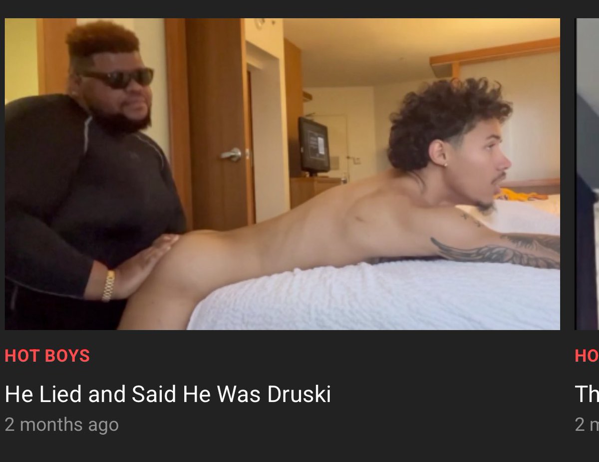 C0rey2425's tweet image. This is still so funny to me cus girl what😭😭😭