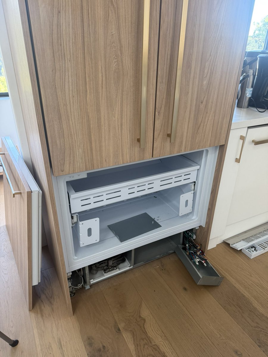 SMH  just 2yrs and some change <a href="/Bertazzoni_ita/">Bertazzoni</a>