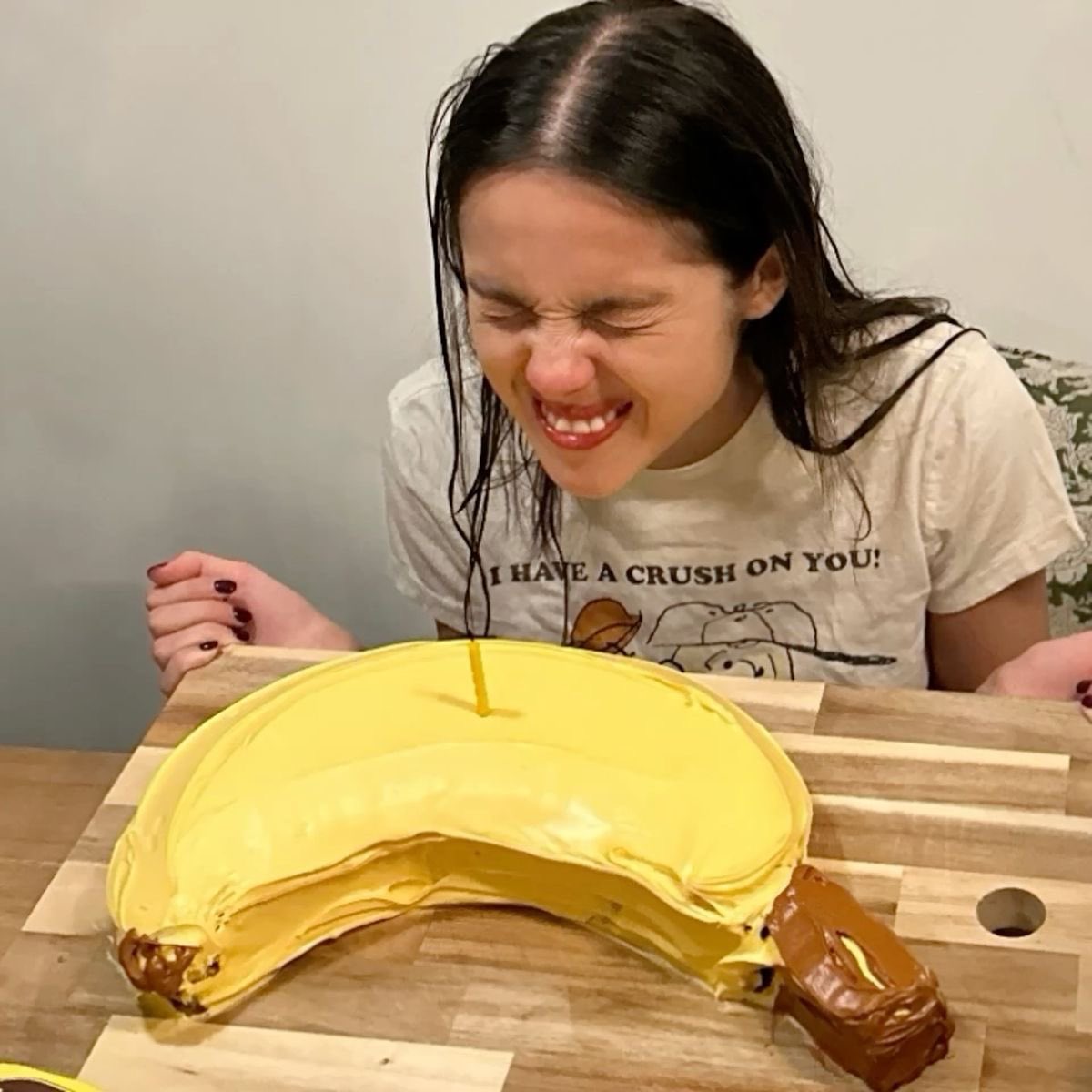 this angel turns 23 in a week🥲