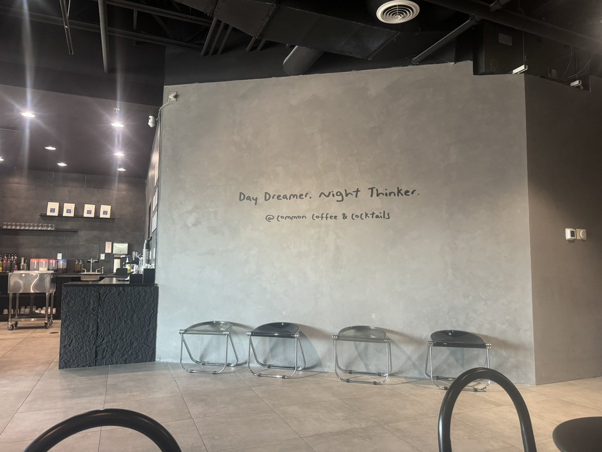 At Atlanta today for a coffee chat :)

Met a woman entrepreneur—girl power! 💬