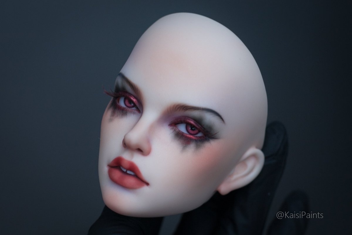 KaisiPaints's tweet photo. Which makeup do you prefer? 😊❤️
#bjd #dollhobby #iplehouse #iplehousestella #stella https://t.co/oiUuXpJW3t