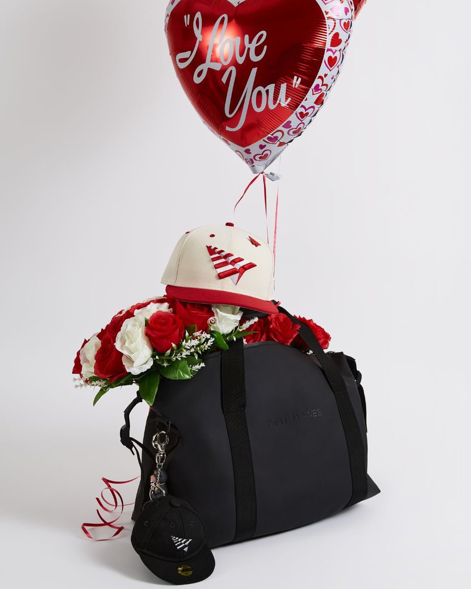 Paper Planes tweet media