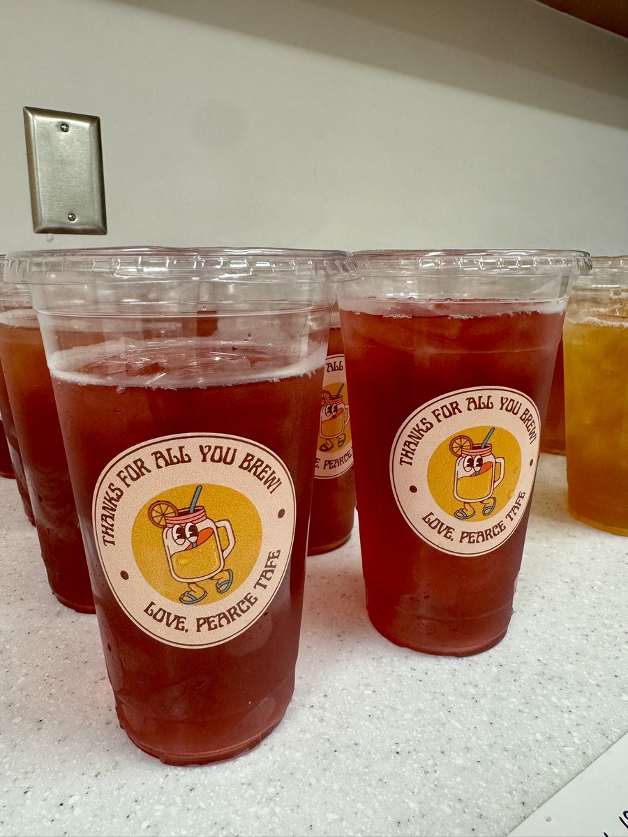 CaitlinZancana's tweet photo. PHS TAFE loves our TEA-chers and staff! HTeaO iced tea and lemonade delivery to show our love for them this Valentine’s Day! https://t.co/1ffAI2qcYr