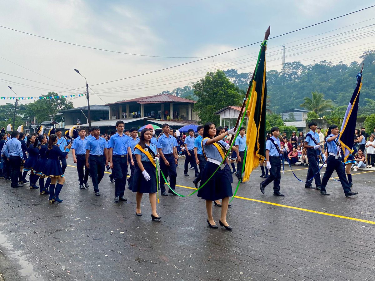 #Pastaza | El viceministro de Vivienda, 
<a href="/WDELMIR/">Daniel Elmir :.</a> , asistió a las festividades organizadas por el alcalde de Santa Clara, César Castro, con motivo de los 34 años de cantonización.

#ElNuevoEcuador