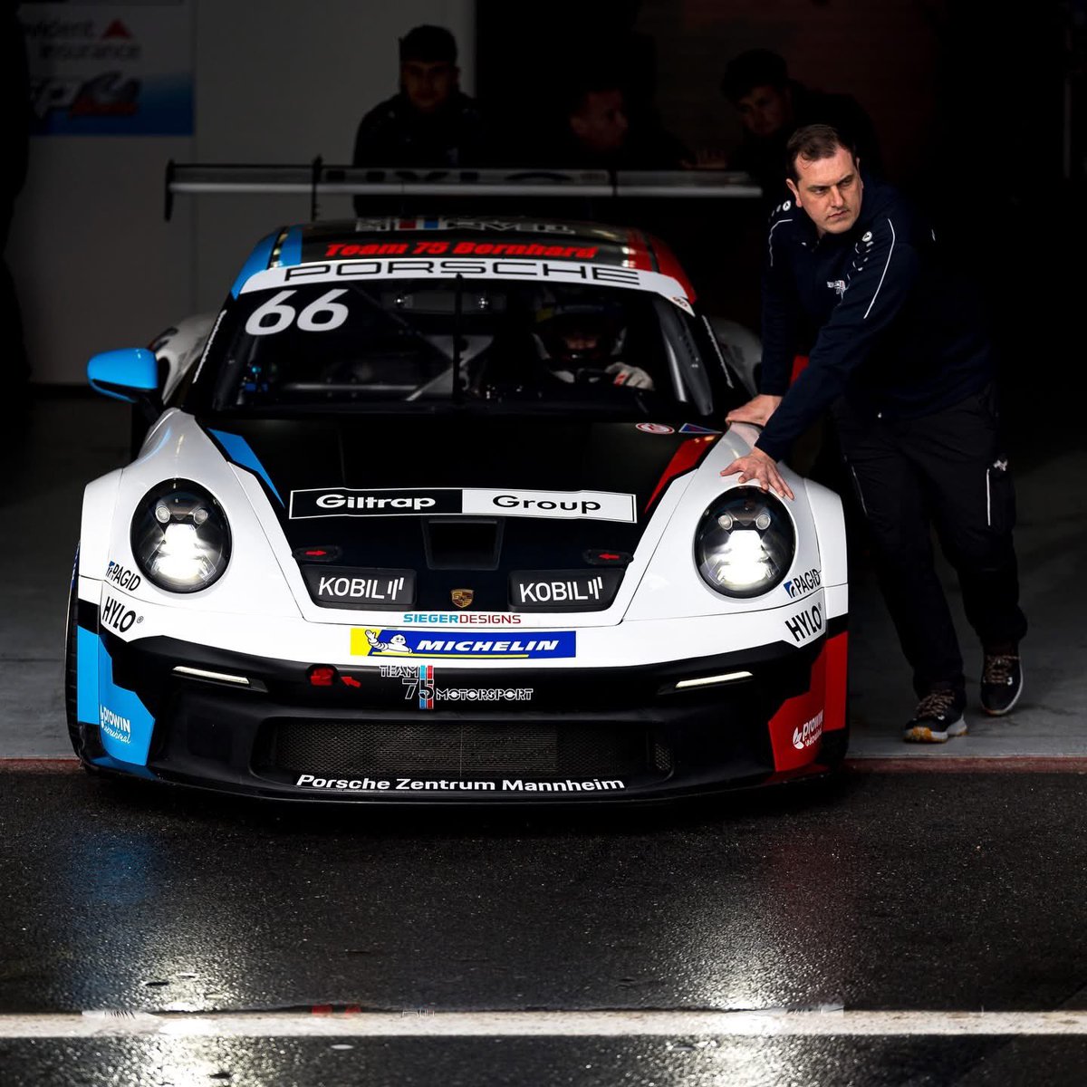 TEAM 75 Bernhard tweet media