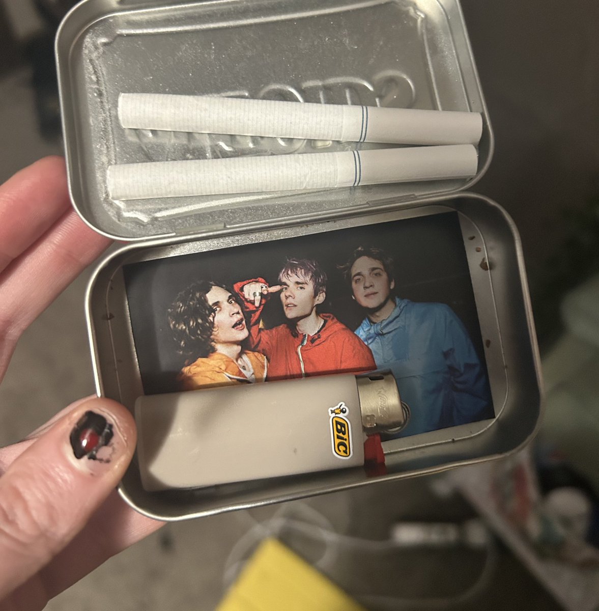 meg 🥀 tweet media