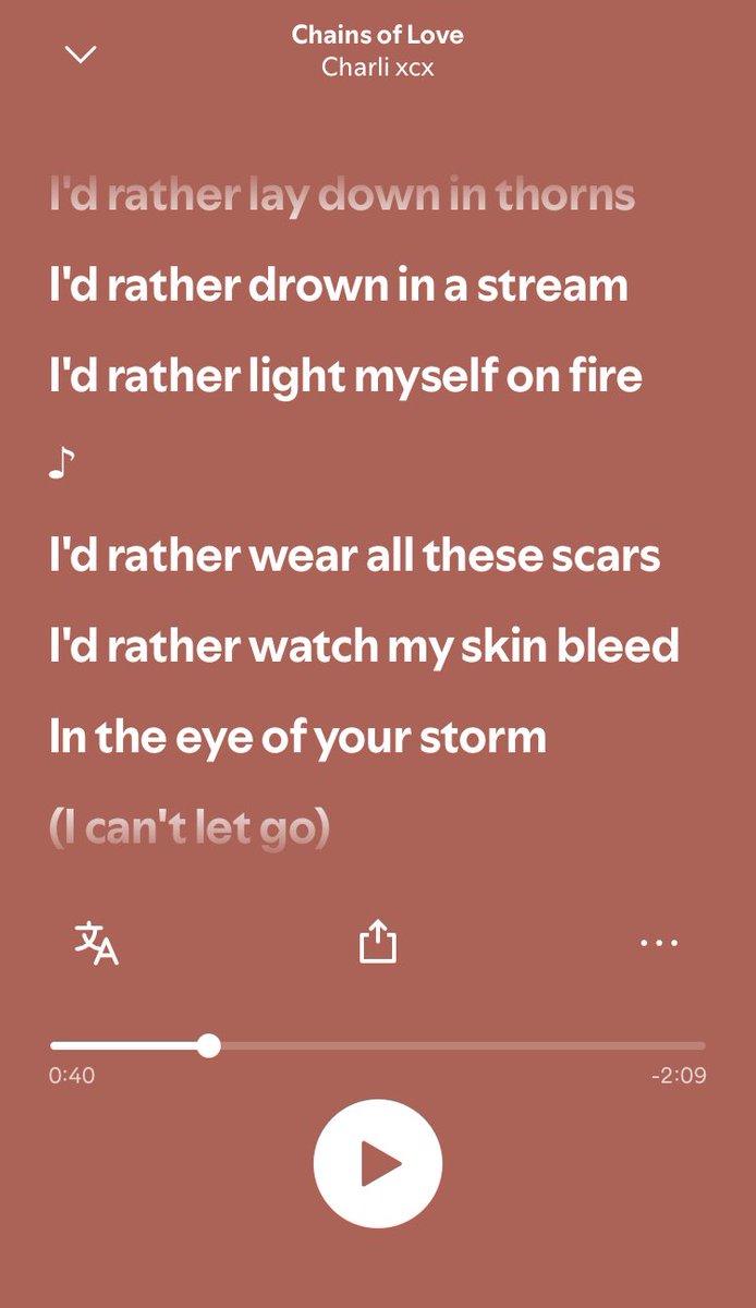 mxeternaly0uth's tweet photo. en honor al estreno de #WutheringHeights con su soundtrack yo quisiera saber si la loca soy yo o si @NiloaGray también opina que la canción Chains Of Love APESTA a #Elriel 🦇🗡️🥀 ⛓️ https://t.co/QN3HsSOOKX