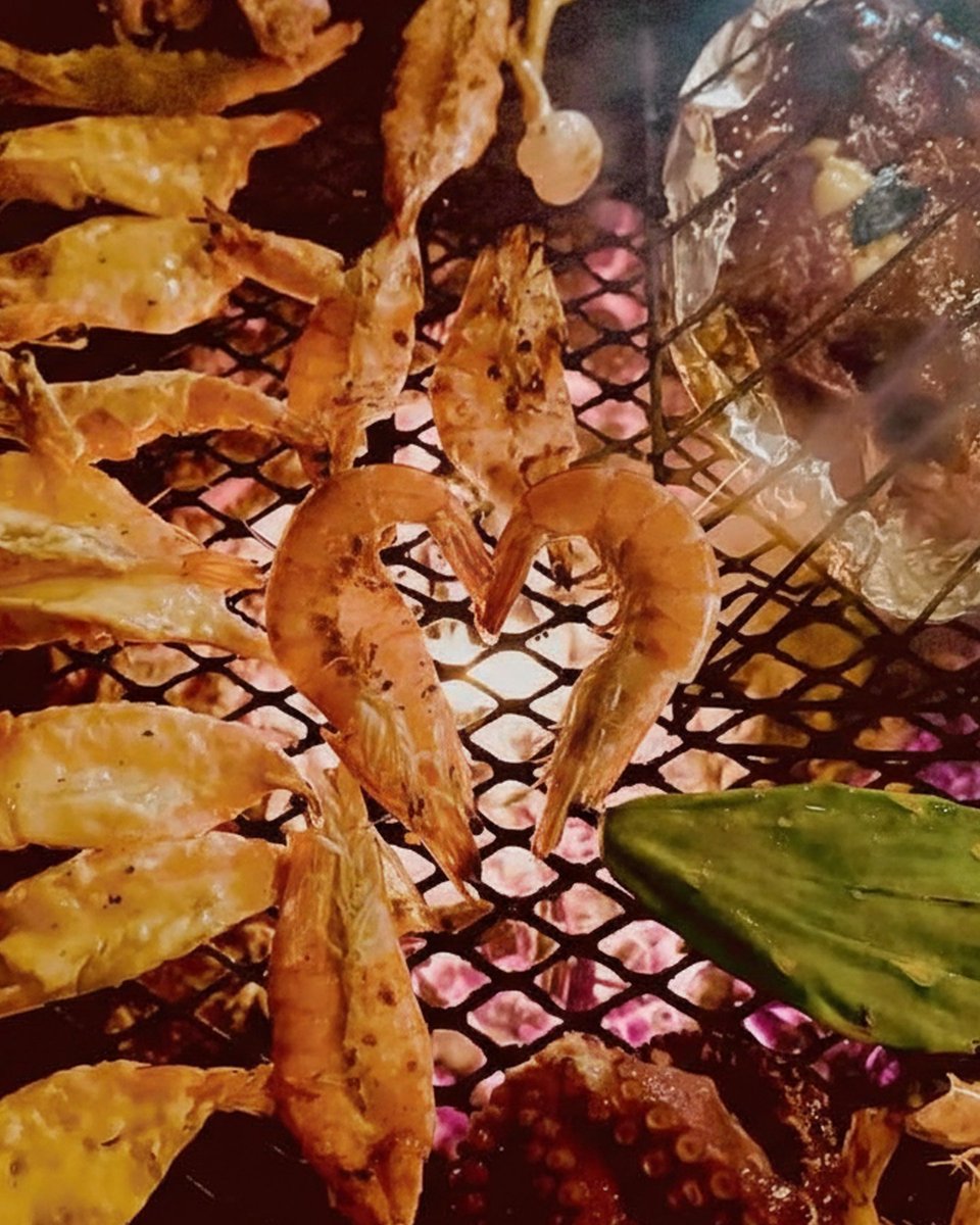 Visita_Zipolite's tweet photo. Sabor a Mar 🐟🍽️🌊
・ #SaboraMar #SaboraMarZipolite #VisitaSaboraMar #DeliciasDelMar #MariscosFrescos #ComidaDeMar #SaboresDelOcéano #GastronomíaMarina #PescadoYMarisco #PlatosDelMar #ExperienciaGourmet https://t.co/eEfbxZWgLh