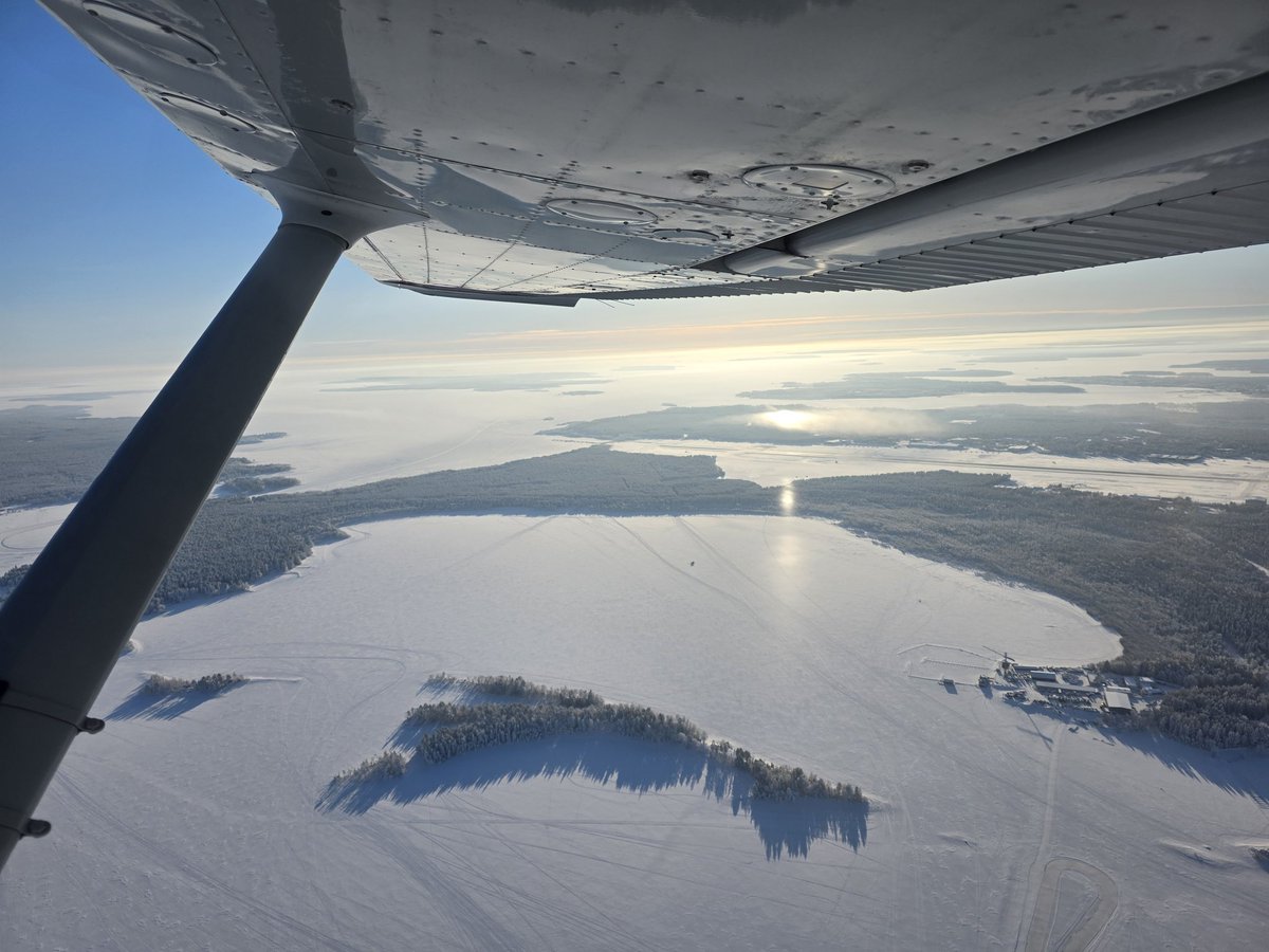 jeppig's tweet photo. Nice crisp day for flying... https://t.co/HRa0k7mGFP