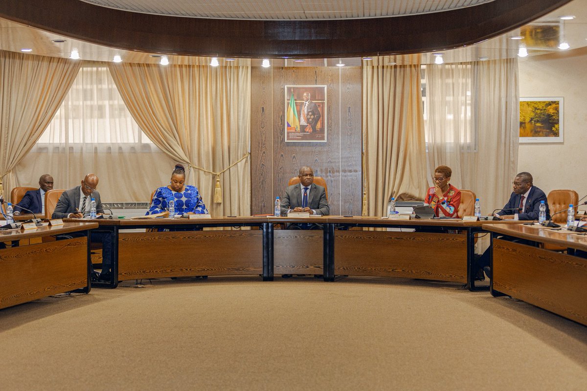 HermanImmongaul's tweet photo. Réunion ce jour sur l’efficacité des partenariats techniques et financiers.
Nouvelle dynamique : projets mieux coordonnés, mieux suivis et alignés sur le PNCD.
Objectif : des résultats concrets pour les Gabonais.
⏰
#PNCD
#Développement
#ComGouv
#Gabon 🇬🇦 https://t.co/6H9pP1cqDm