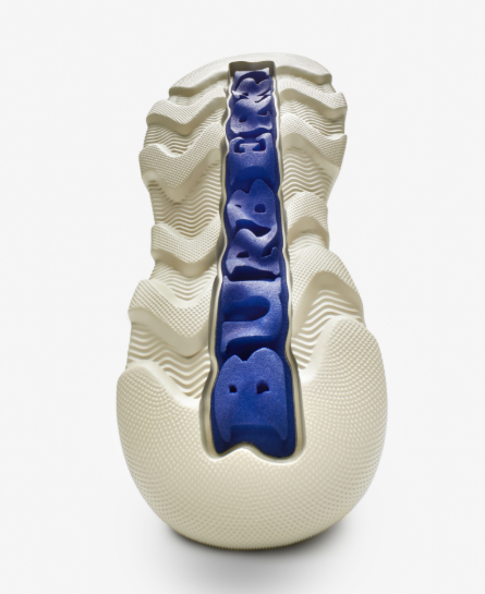 Bella863667's tweet photo. 👟✨ A bold statement in footwear  where art meets style! 🎨🔵 https://t.co/vCwEF71Idc