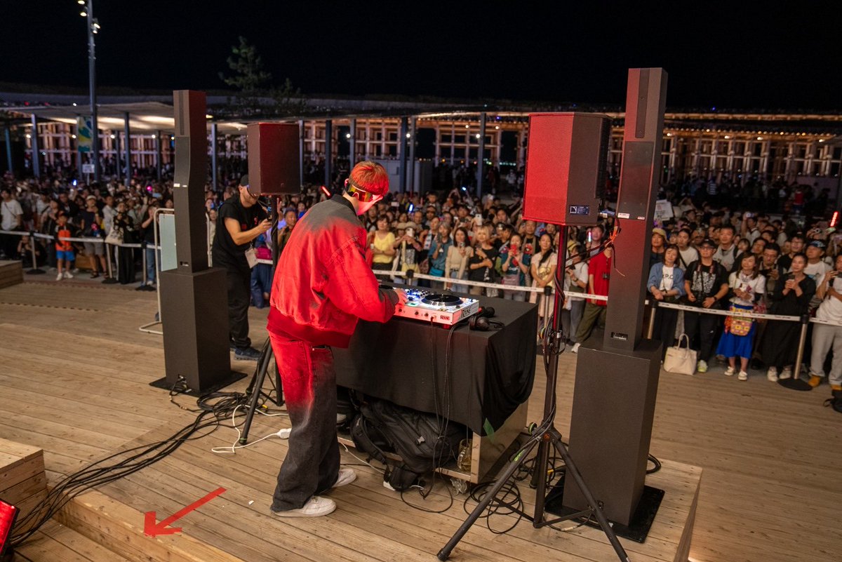 expo2025czechia's tweet image. Today, 13 February 2026, marks exactly four months since the moment when the gates of the World Expo and the Czech Pavilion closed and we said goodbye to the last visitors. Thank you very much for your support, kind words, and wonderful memories. It’s been our pleasure! ♥️💚💙