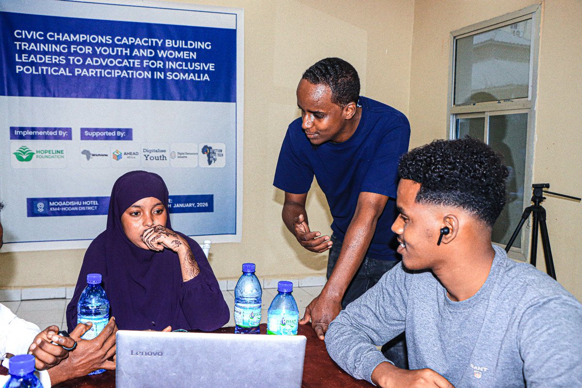 HopelineF's tweet photo. Hopeline Foundation hosted the Civic Champions Capacity Building Training at Mogadishu’s Hodan District. Together, we trained 15 youth &amp; women leaders to advocate for inclusive political participation in Somalia. https://t.co/XbFkKdOMeU