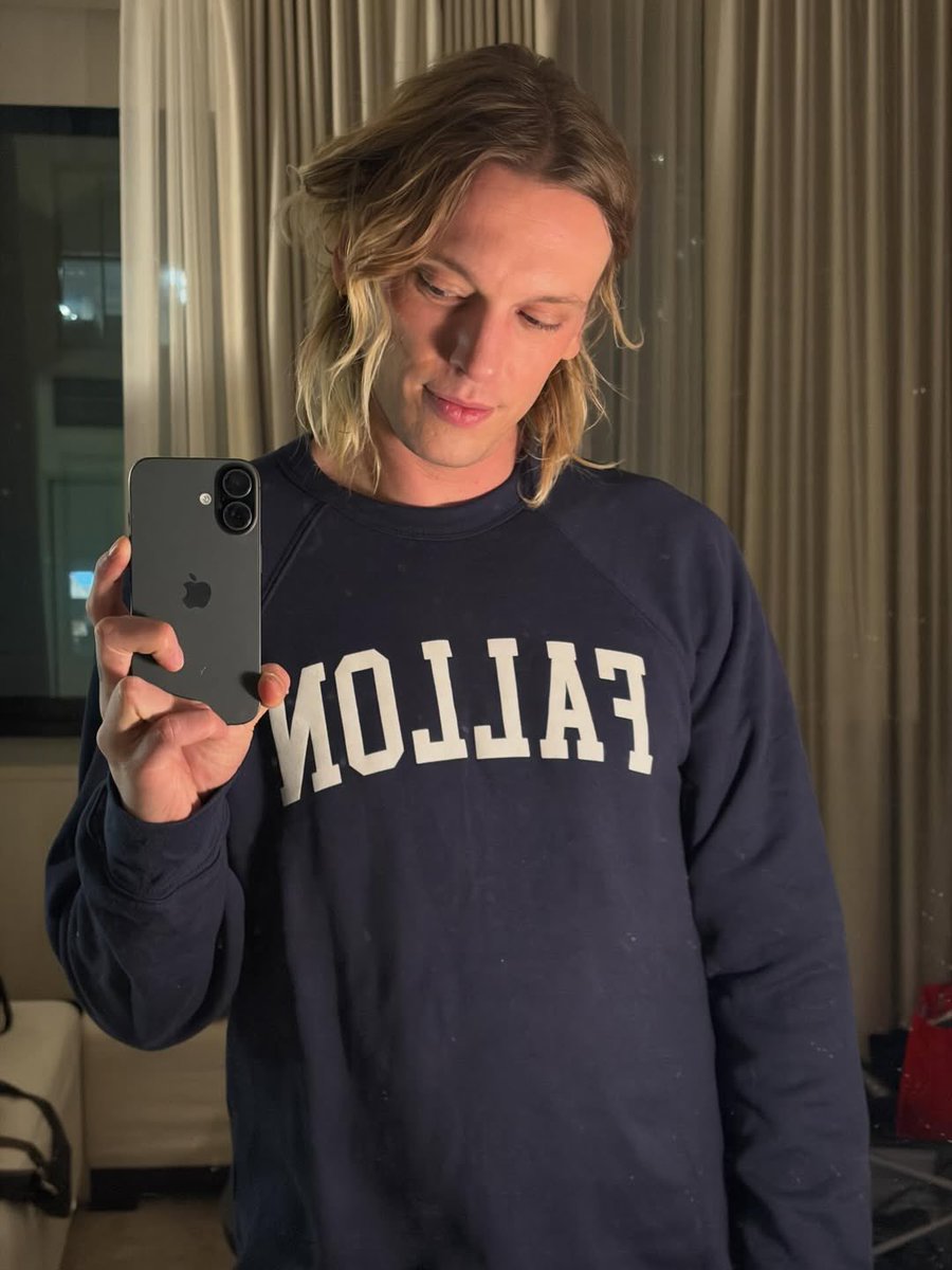 Jamie Campbell Bower Updates 🇧🇷 tweet media
