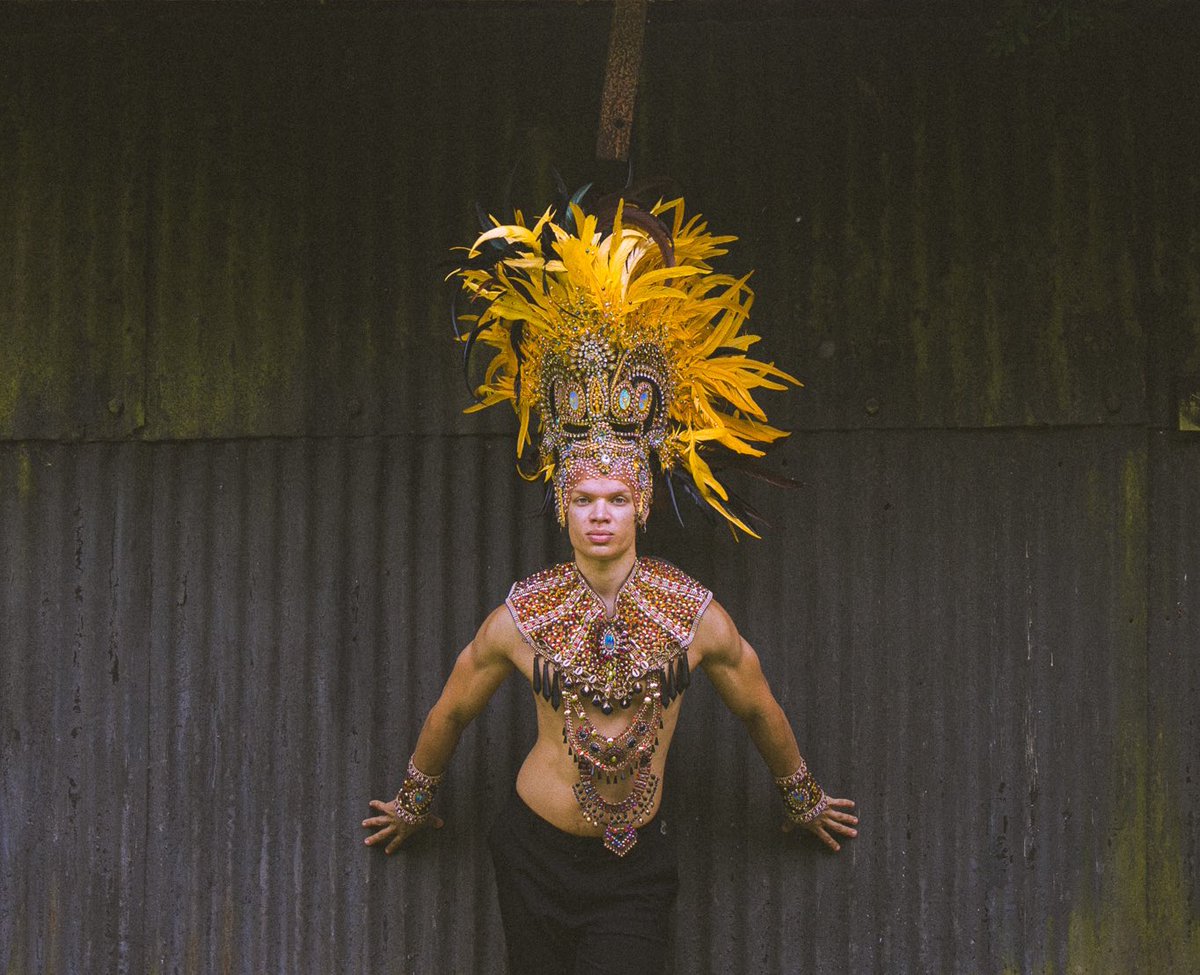 omar 🎭 tweet media