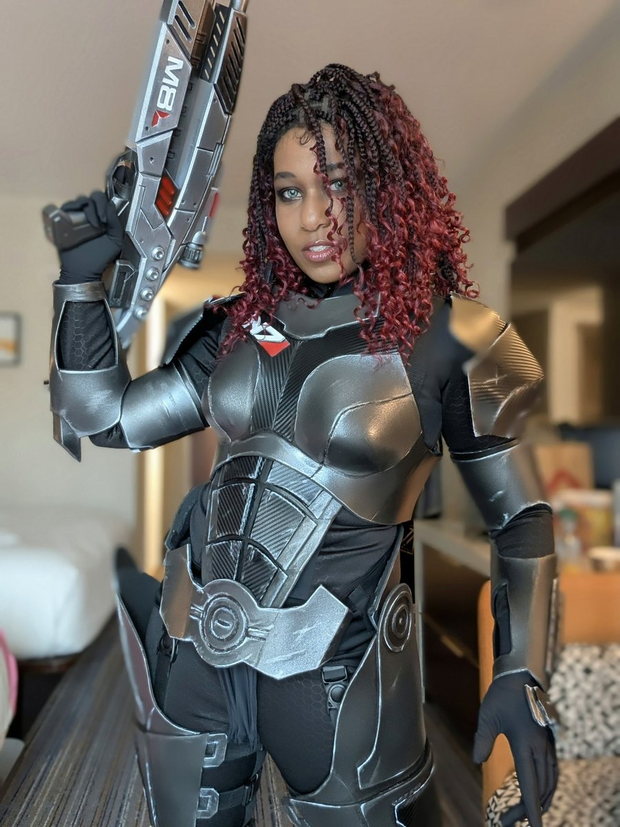 Commander Shepard: Mass Effect 🌠

Cosplay made by me