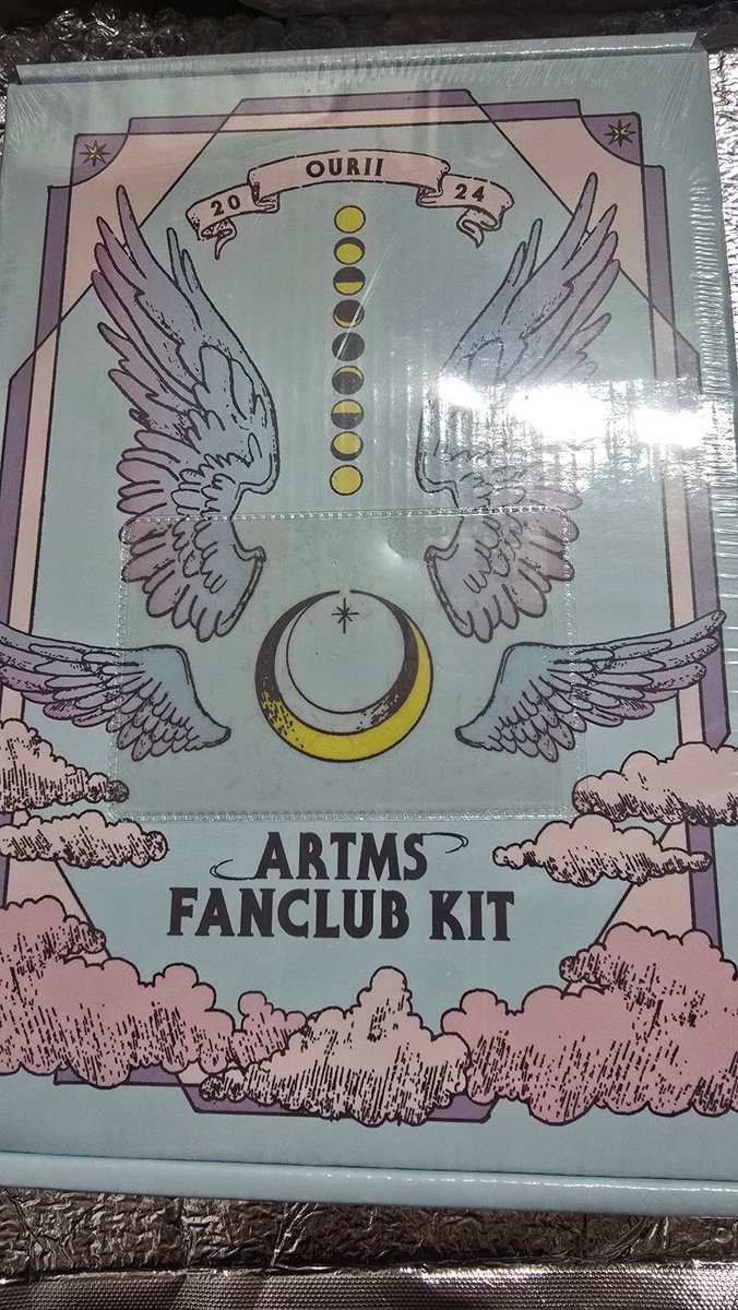 mtc_color's tweet photo. WTS
아르테미스 artms
팬클럽 1기 키트
미개봉 양도
unopened sealed
fanclub kit
양도 sell
3.5
loona 이달의소녀 
heejin kimlip kinsoul choerry haseul https://t.co/YJRjobMpVH