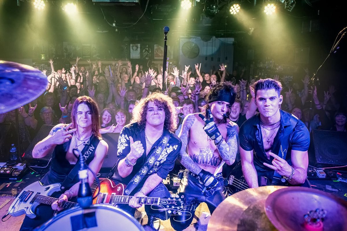 SistersDoll's tweet photo. Sydney… WOW 🙌🔥
Show two of the tour and you absolutely went OFF. Every night at The Bridge Hotel just keeps levelling up. Thank you!
Gold Coast, we’re coming for you ✈️
See you tonight at Vinnies Dive. Only a few tickets left 🤘
#GoodDayToBeAlive #AusTour #SistersDoll https://t.co/ofRXEOcdcI