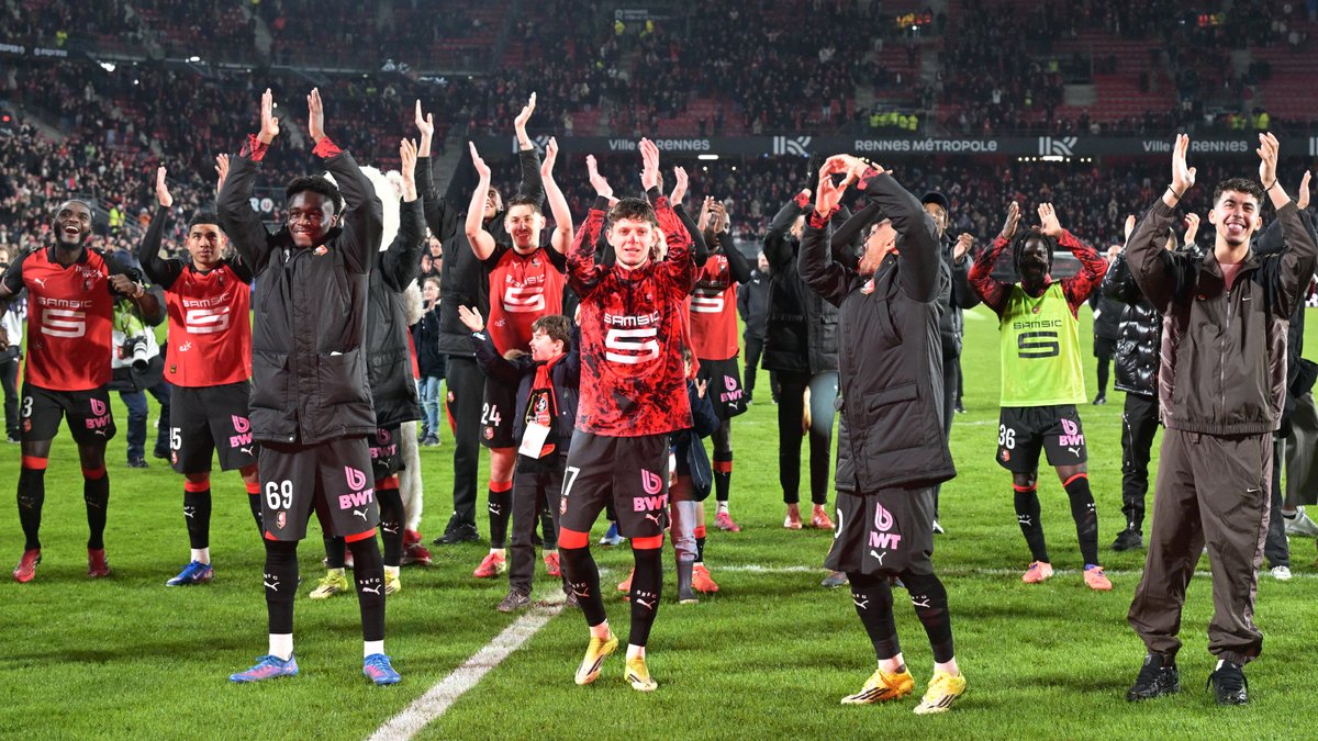 🇫🇷 首位の座が揺らぐ…

パリ・サンジェルマンがスタッド・レンヌ戦敗北で連勝が「7」でストップ。

勝ち点2差の2位RCランスが14日の今節を勝利すると首位から陥落に。

レンヌ 3-1 PSG