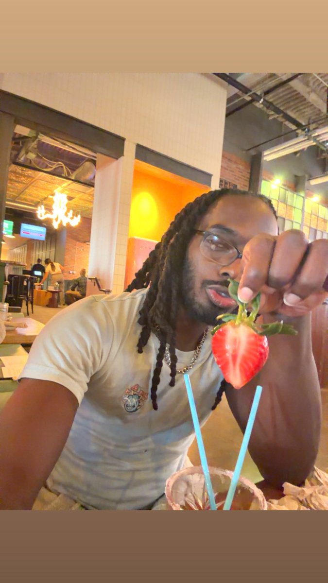 Juan🦦 tweet media