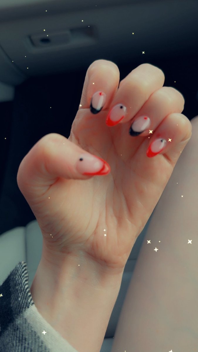 Valentines Nails Done 🥰
