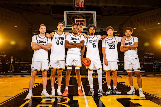 recruittool's tweet image. 🚨 PROGRAM SPOTLIGHT 🚨

Iowa - Head Coach Ben McCollum

Championship DNA, precision and accountability.

High-major basketball is built on:

• Decision-making under pressure
• Role
• Winning habits

Programs at this level recruit reliability.

#HighMajorBasketball