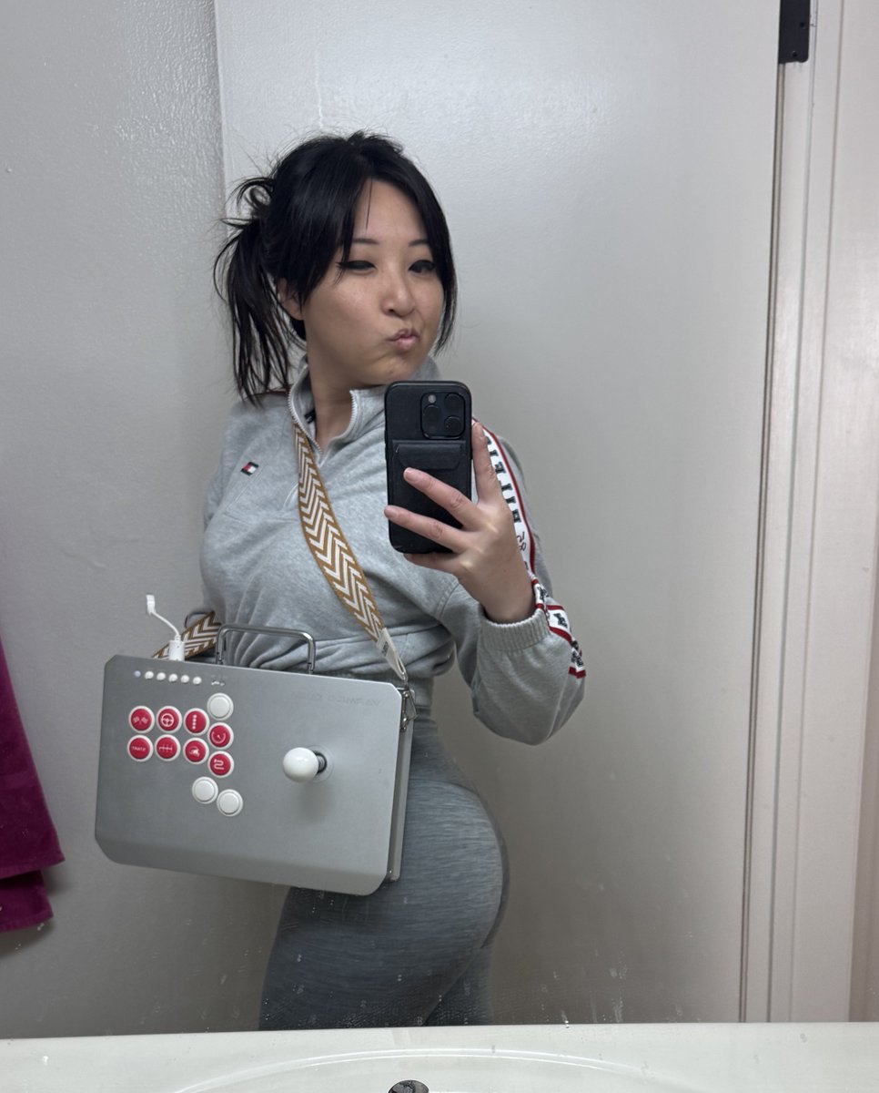 Sherry Nhan tweet media