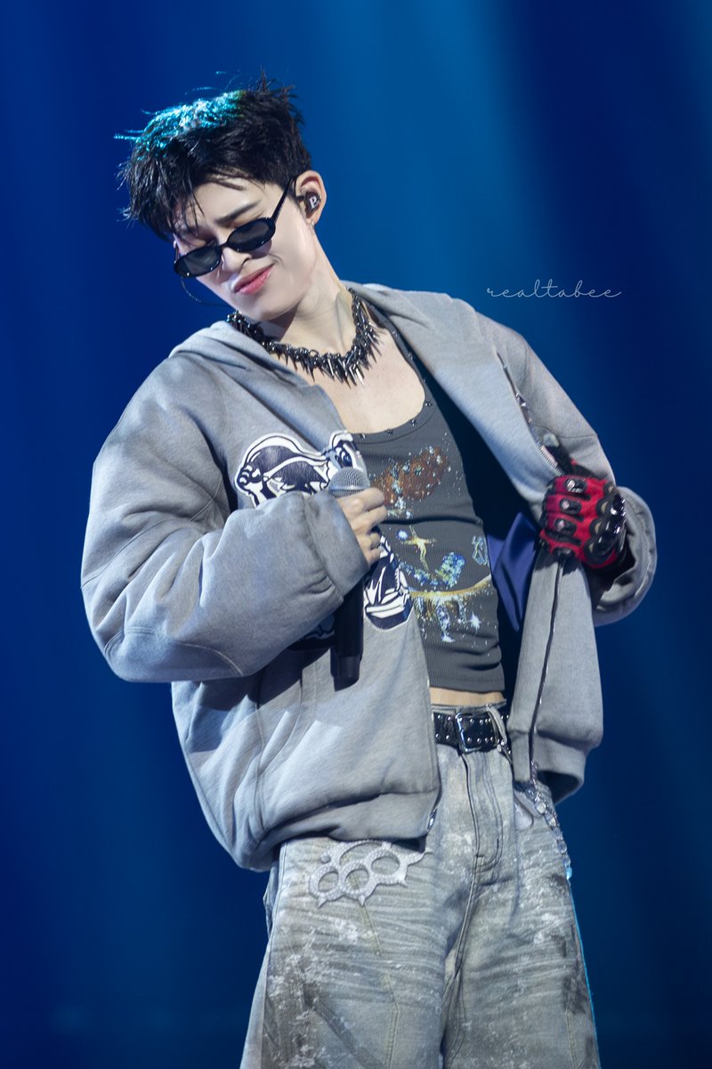 swag เลยดิพ่อ rapper

JASPER KINDLED FIRSTRISE 

#ppnaravit #JASPER
#RISERCONCERTD1 #RISERCONCERT