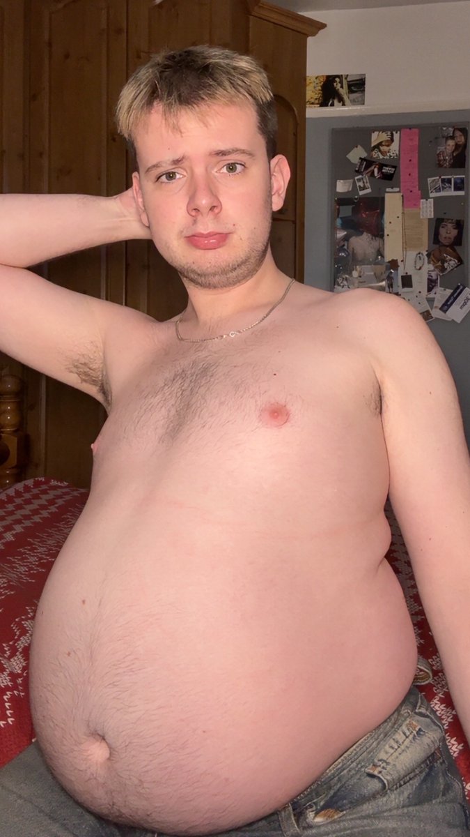 New jeans already close to popping open! 😅🐷