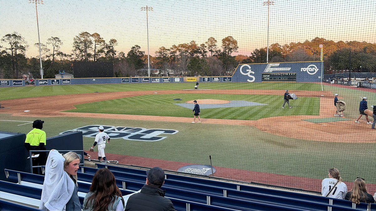 Chris Edwards tweet media