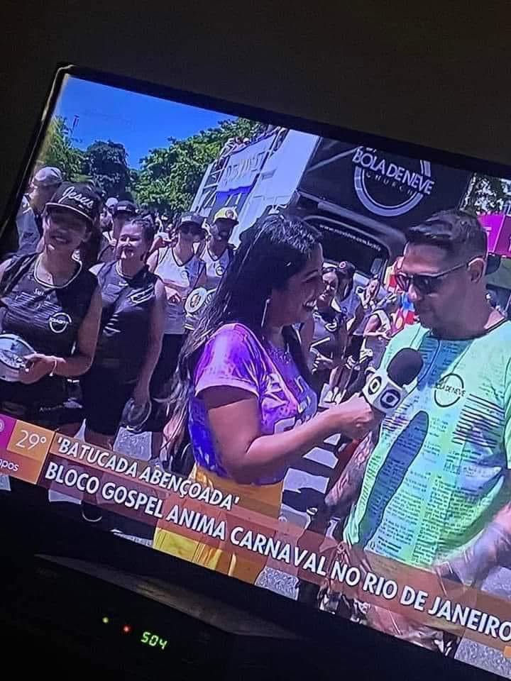 Não existe carnaval gospel,
Não existe pagode gospel,
Não existe sertanejo gospel,
Não existe são João gospel,
Existe é crente adaptando festas mundanas para matar a saudade do mundo, Pronto falei