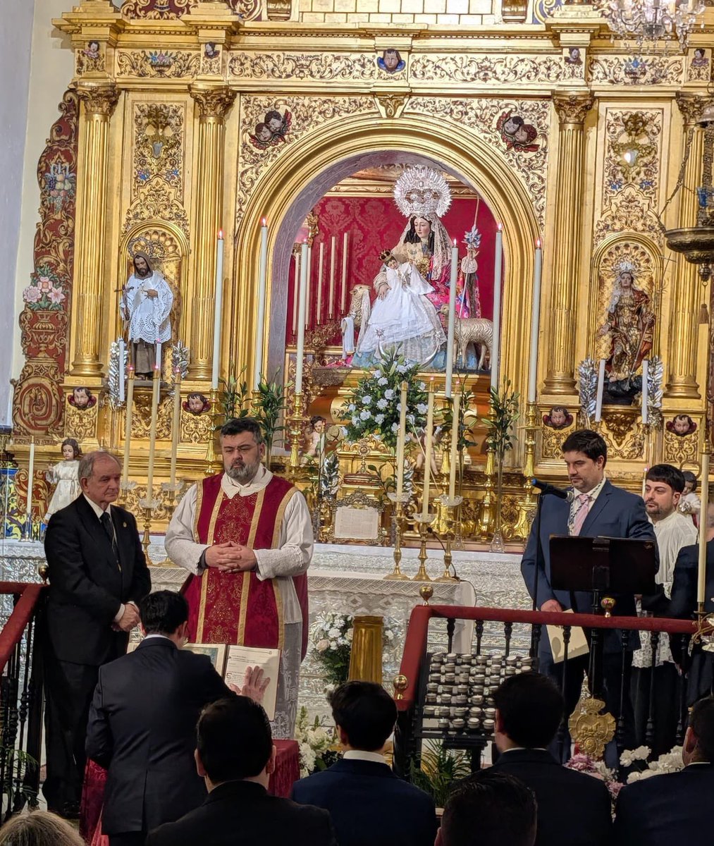 Hoy, hemos estado presentes en la toma de posesión de nuestro amigo <a href="/FranciSegura/">Francis Segura 📷🗂📚📝🗺🏰🏛 Universo Humanista</a> y su junta de gobierno. Desde estas líneas les deseamos que la Divina Pastora ilumine esta nueva andadura.

#LaIlusiónContinúa💙🤍