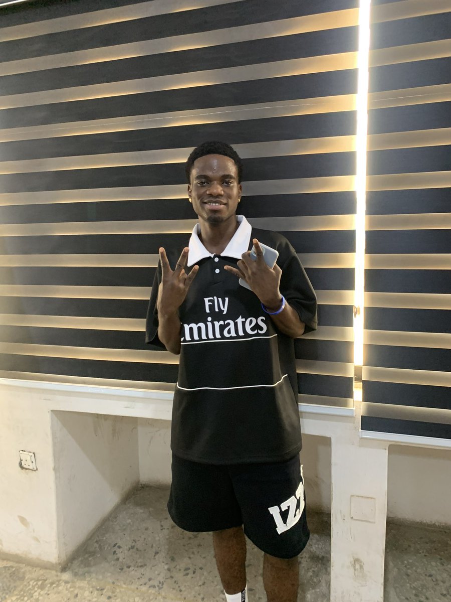 ShadowIbadan's tweet photo. Started from ‘Hello World,’ now building my own world. Thankful for growth, challenges, and every line of code that shaped me. This new year will be my best release yet. Happy Birthday to me!” 💻 https://t.co/JfyyU9rcS1