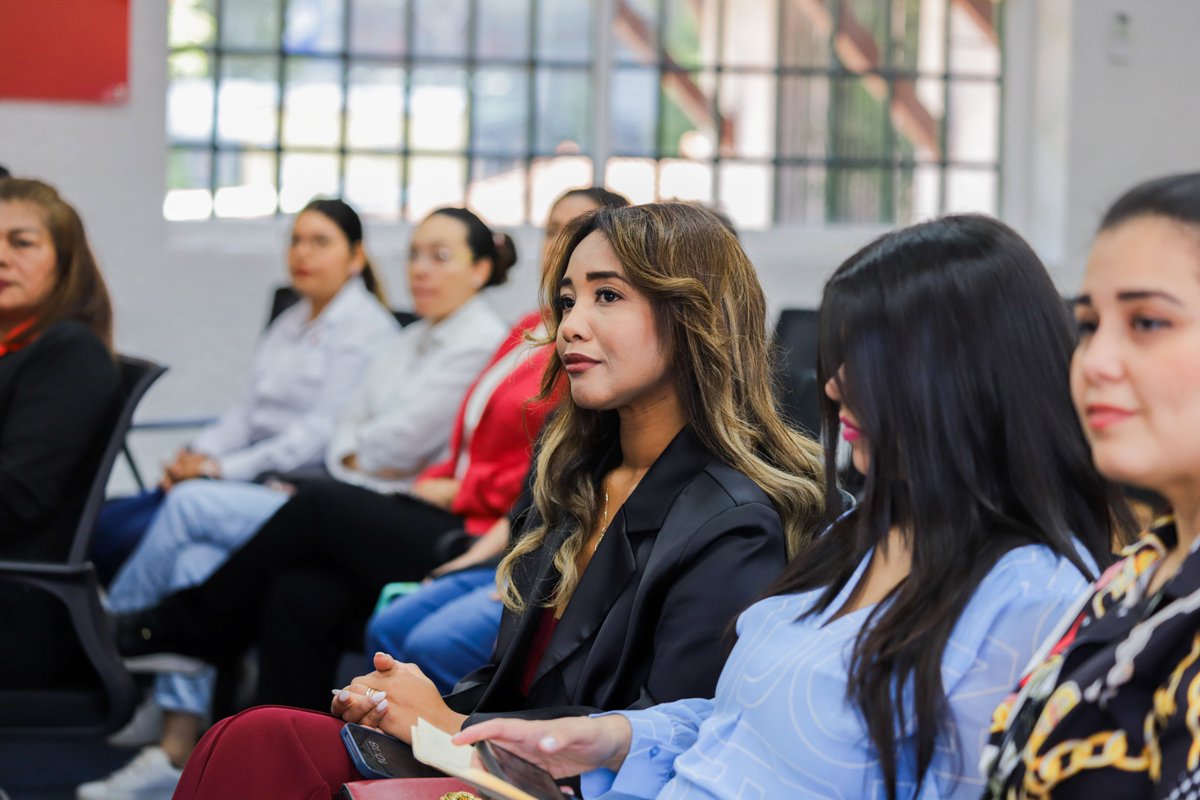 U del Istmo tweet media