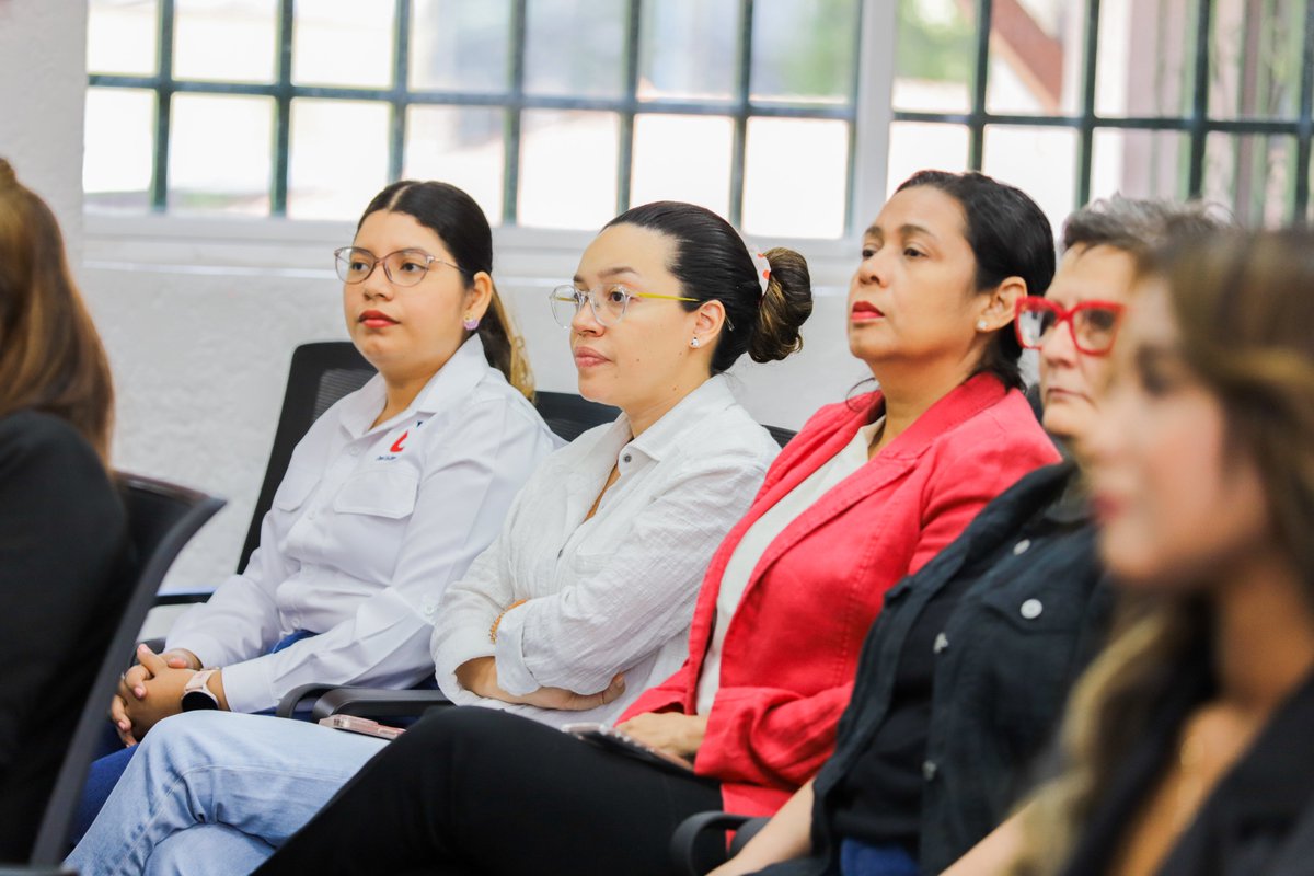 U del Istmo tweet media