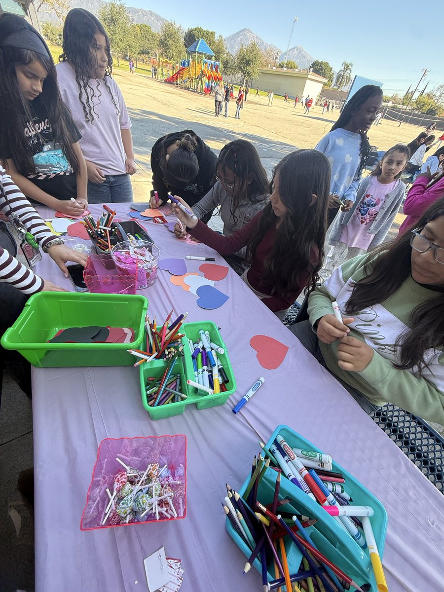 Harrison Elementary tweet media