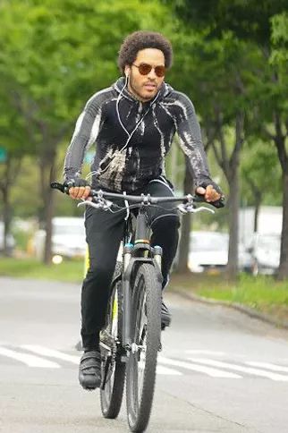 𝗥𝗔𝗗𝗜𝗢 𝗙𝗜𝗘𝗧𝗦 🏴‍☠️ tweet media