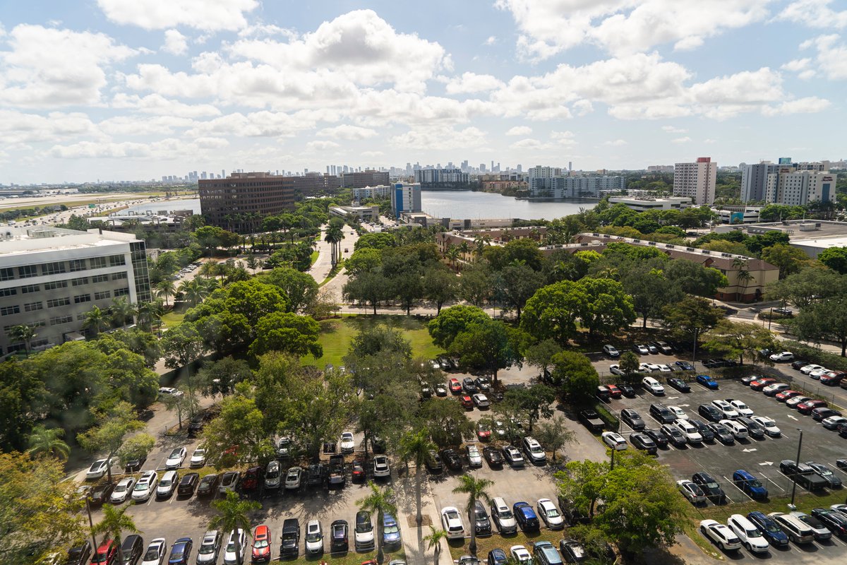 SORRISO888i's tweet photo. Miami https://t.co/WI9mXgxmD4