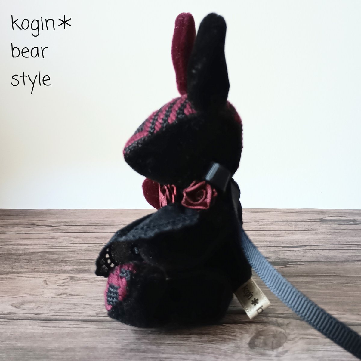 ドール風な雰囲気を持つこぎんウサギ、販売開始しました。半身ずつ色が