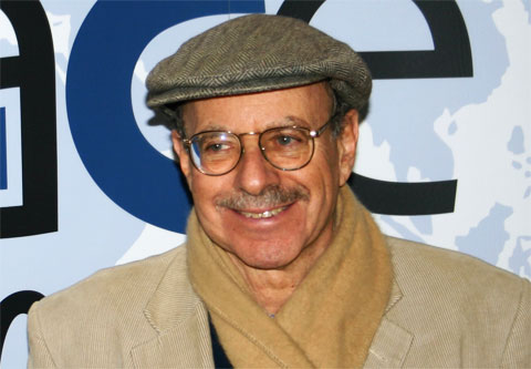 Ha fallecido el sociólogo James Petras. Dijo sobre Felipe González: "No está vendido, está alquilado. Cualquier dirigente de la derecha puede contratarlo por una cuota. No es solo un reaccionario,es de los políticos más corruptos e inmorales de la socialdemocracia en la historia"