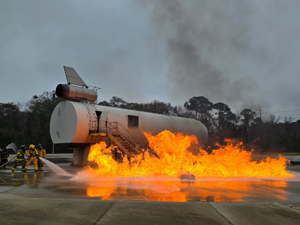 StLucieFire tweet media