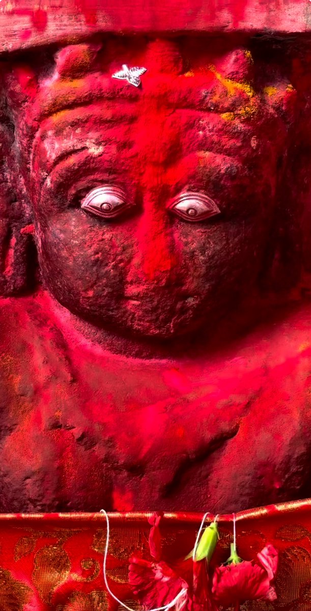 शक्ति की देवी
51 शक्ति पीठो में एक
माँ कामख्या के दर्शन मात्र से मिलता है सच्चा सुख

जय माँ कामख्या 🔥