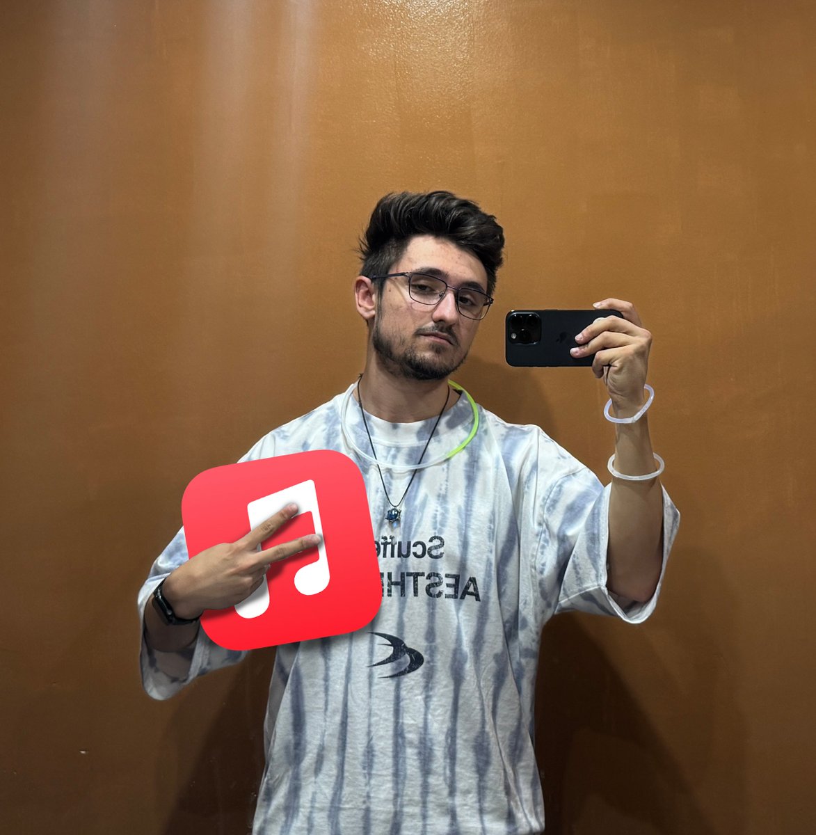 Feliz san valentin chicos, os dejo unas fotos con lo unico que me quiere de verdad <3